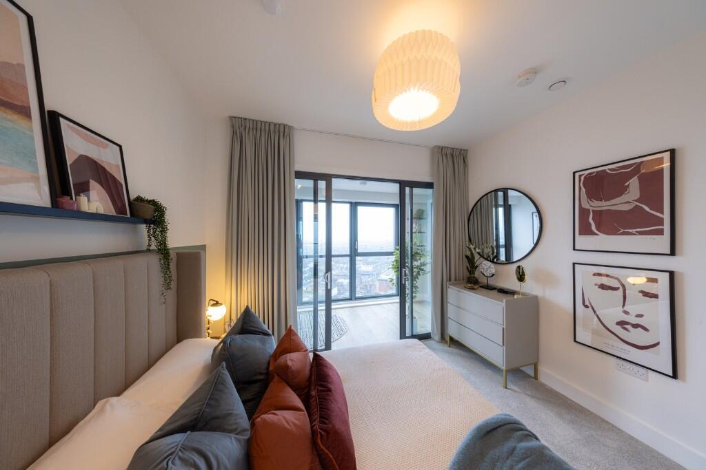 Main image of property: 6-44 Station Road, Croydon, CR0 2YT
