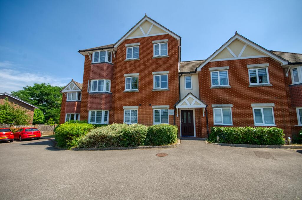 Main image of property: Kenilworth House, Telegraph Road, West End, Hampshire