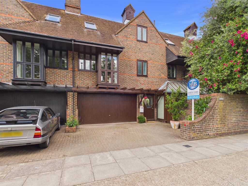 Main image of property: Hampton Court Road, East Molesey