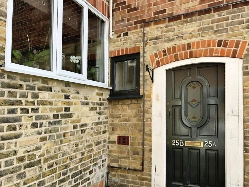 Main image of property: Connaught Avenue, Frinton-on-Sea