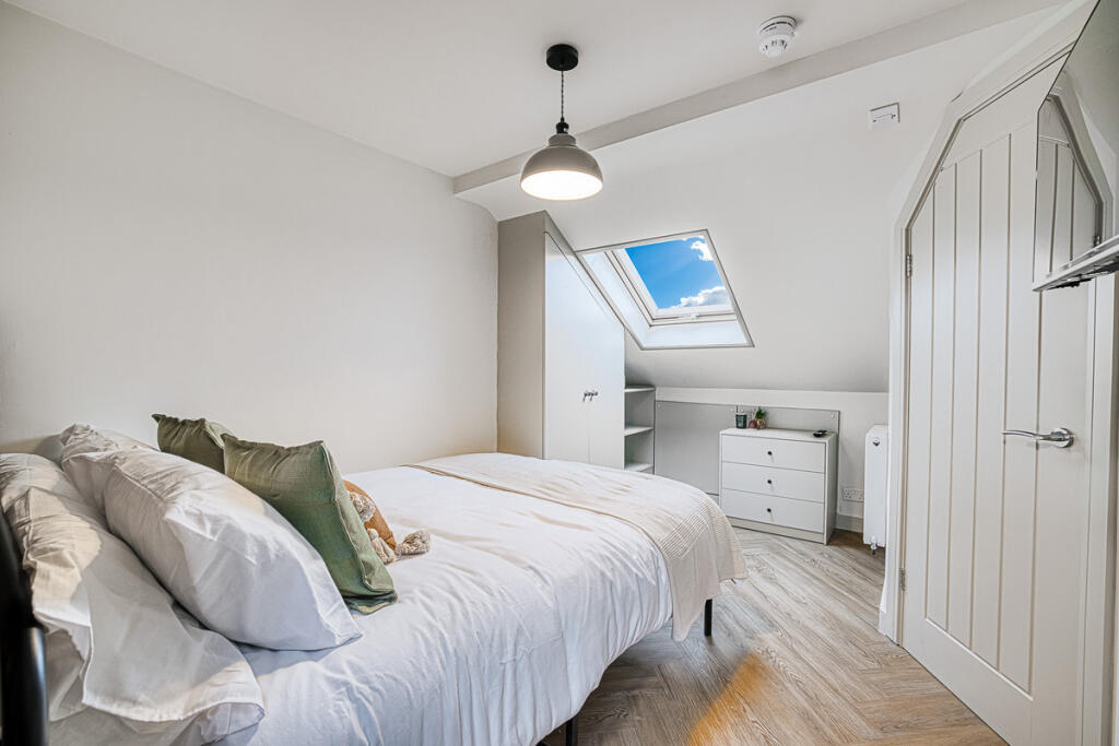 Main image of property: Priestfield Road, Gillingham, ME7