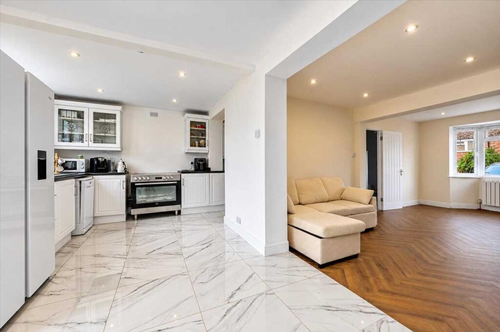 Main image of property: Valley Road, Harwich
