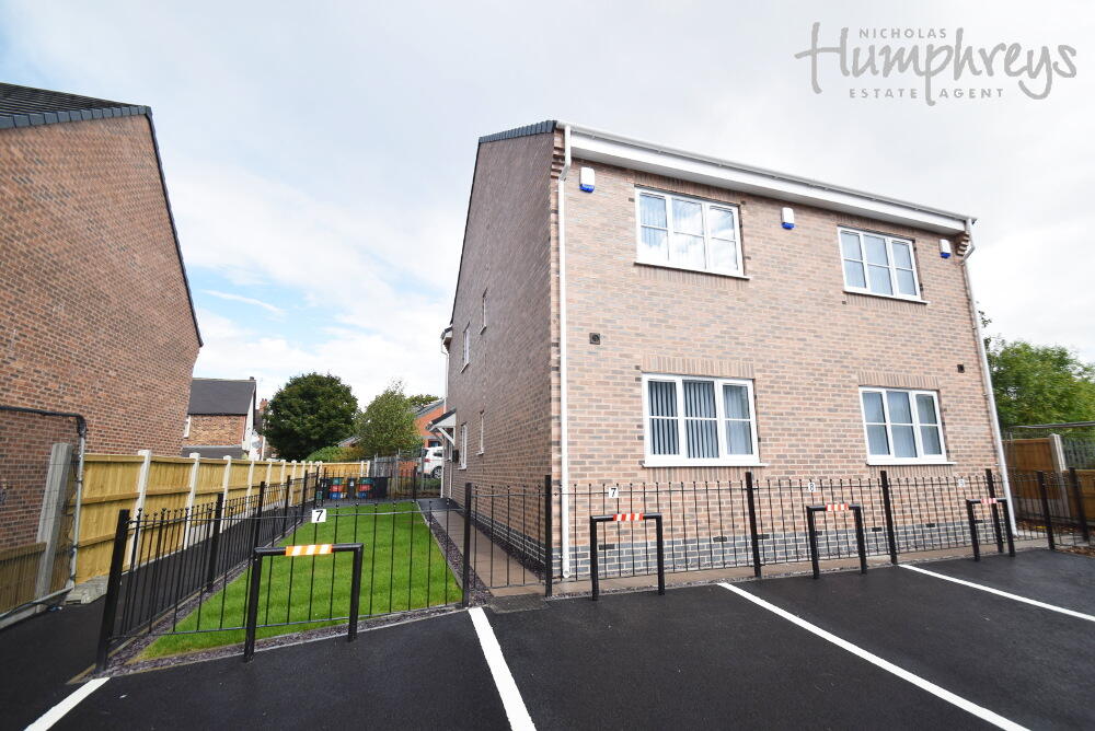 Main image of property: Lyme Valley Mews, Newcastle-Under-Lyme, ST5
