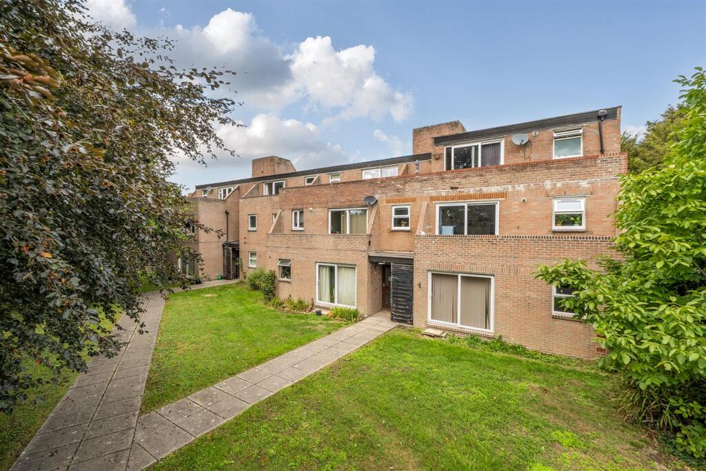 Main image of property: Fourgates Road, Dorchester, Dorset