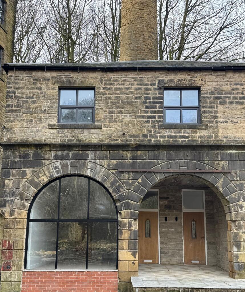 Main image of property: Halifax, HX3