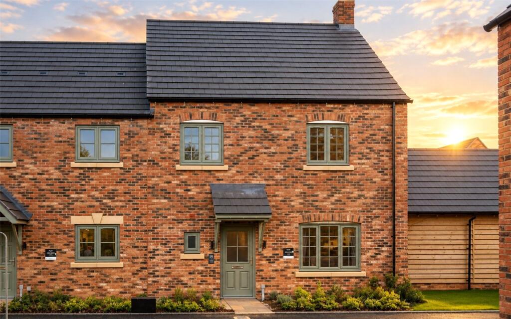 Main image of property: 156 Ellenbrook, Stow Road, Moreton-in-Marsh, Gloucestershire, GL56