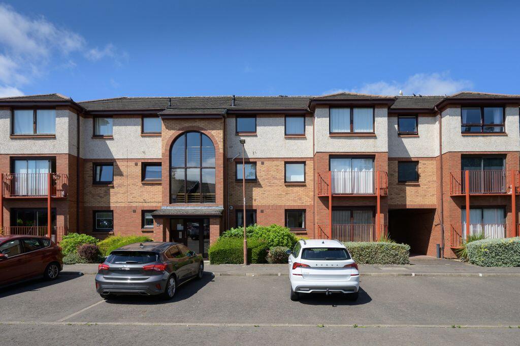 Main image of property: 33/3 Carnbee Avenue, Edinburgh, EH16 6GA