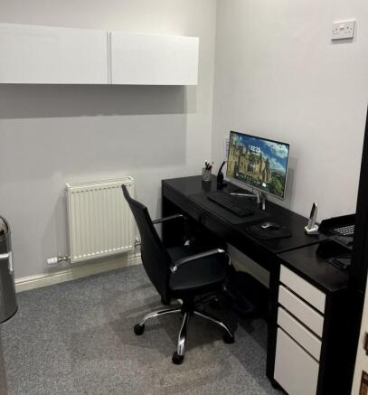 OFFICE 2.jpg