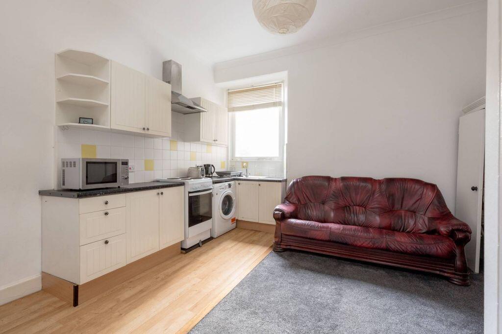 Main image of property: 37 (1F2) Dundee Terrace, Edinburgh, EH11 1DN