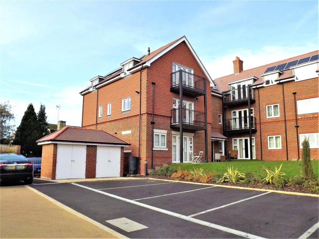 Main image of property: Grainger House, Findlay Mews, Marlow, Buckinghamshire, SL7