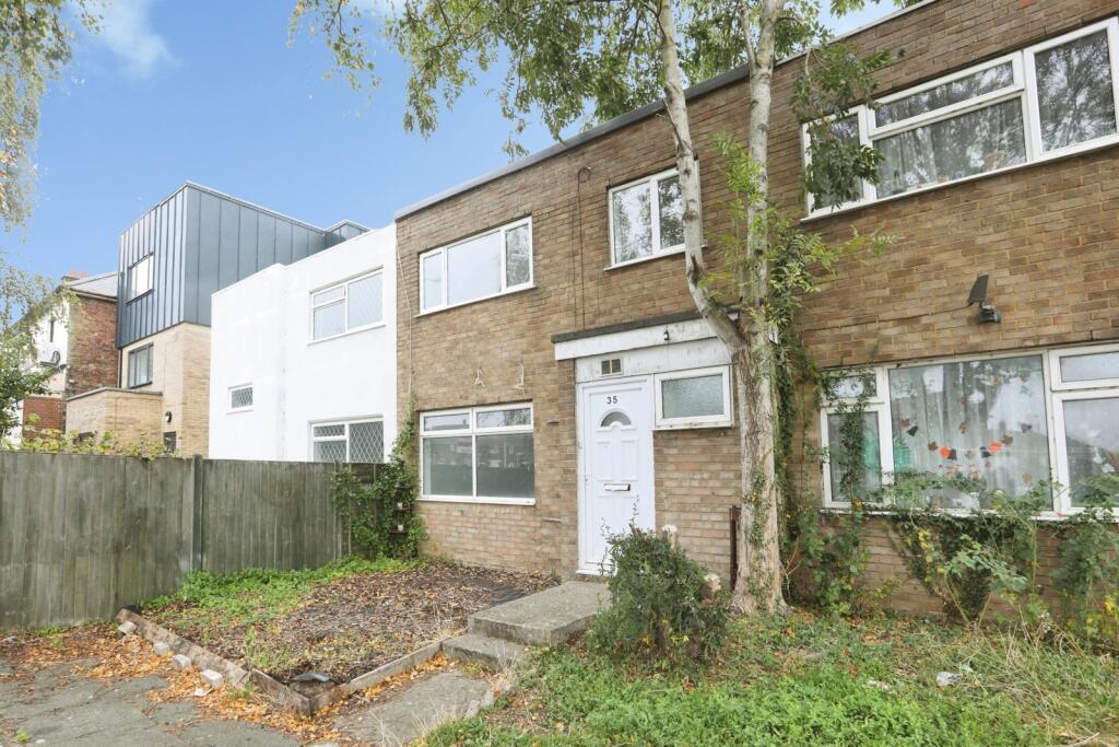Main image of property: Canterbury Road, Sittingbourne, Kent, ME10
