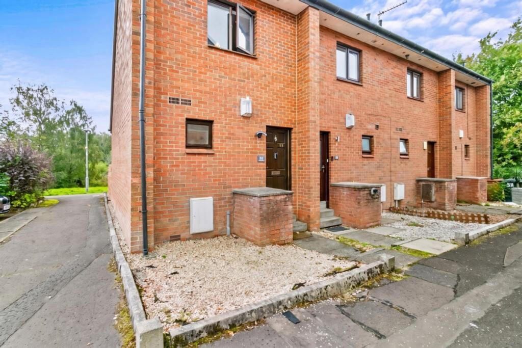Main image of property: Maybole Crescent, Newton Mearns, G77