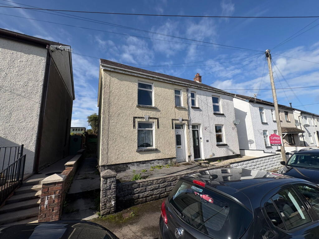 Main image of property: Gate Road, Penygroes, Llanelli, SA14 7RL