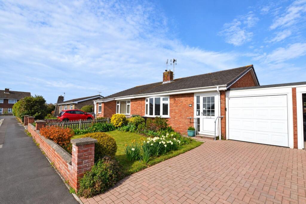 Main image of property: Mizzymead Rise, Nailsea