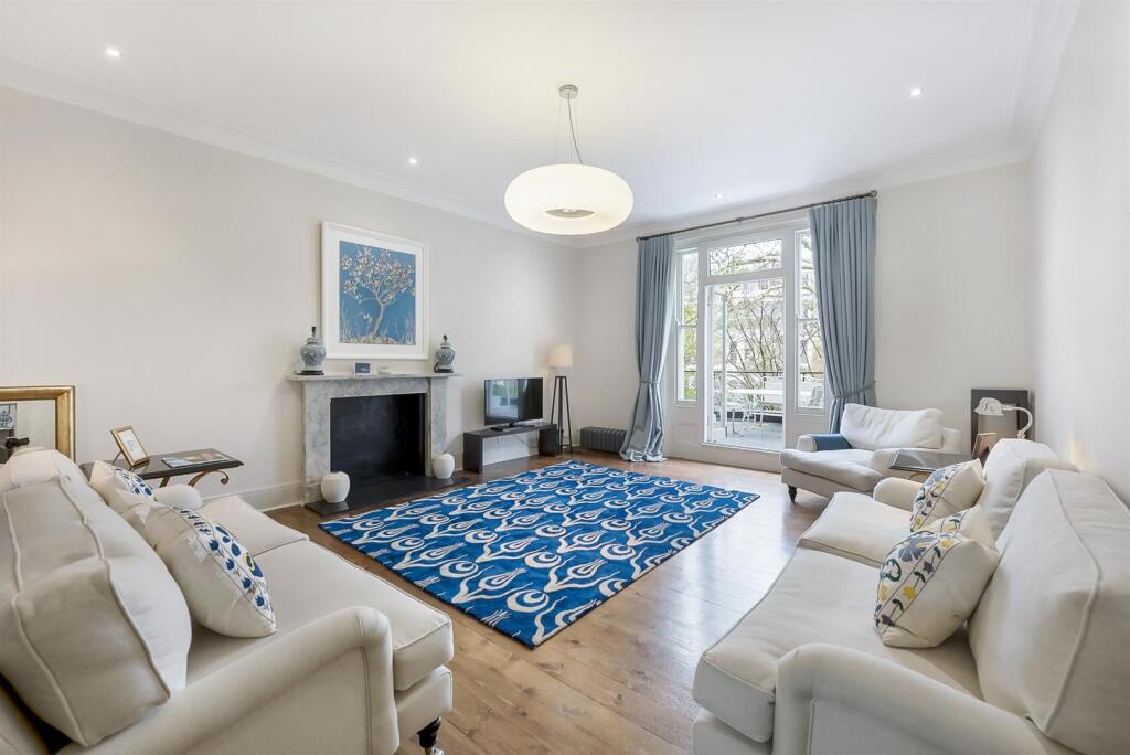 Main image of property: Gledhow Gardens, First Floor Flat, London