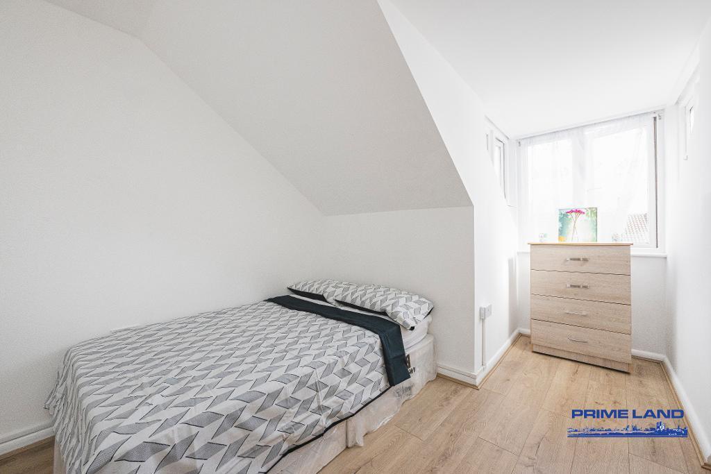 Main image of property: Galsworthy Avenue, Stepney Green, London, E14 7RA