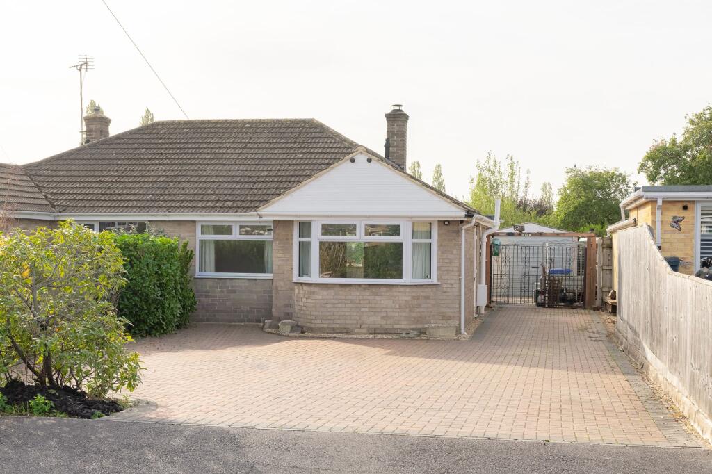Main image of property: Gosford Close, Kidlington, OX5