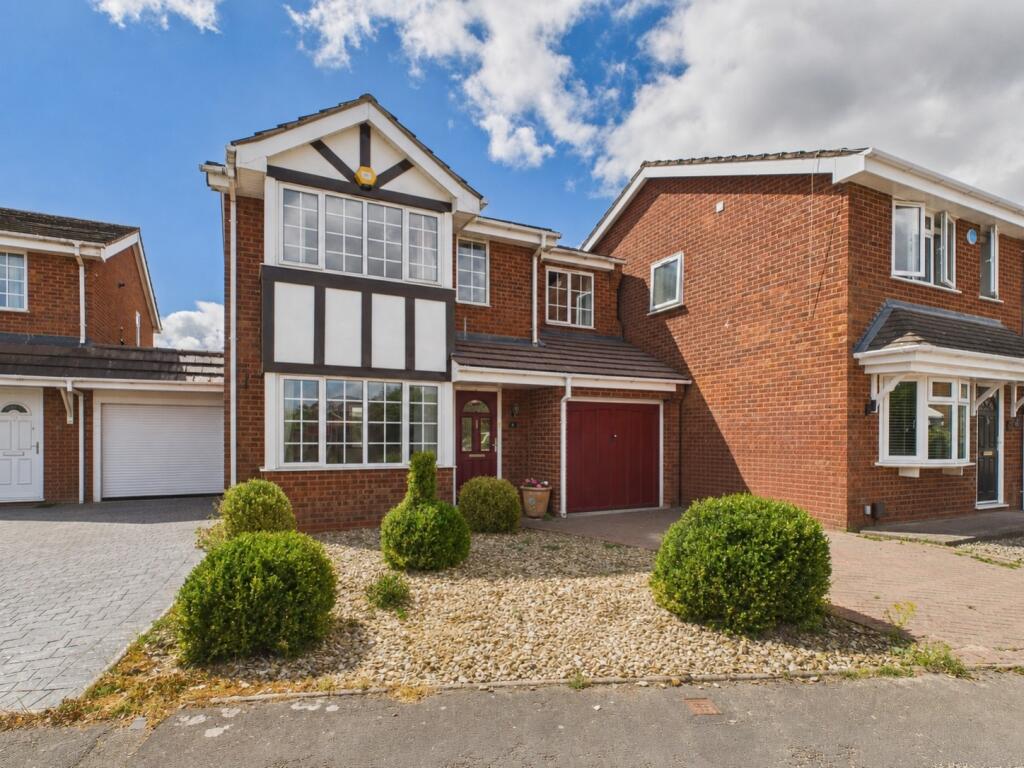 Main image of property: The Windrow, Perton, Wolverhampton, WV6 