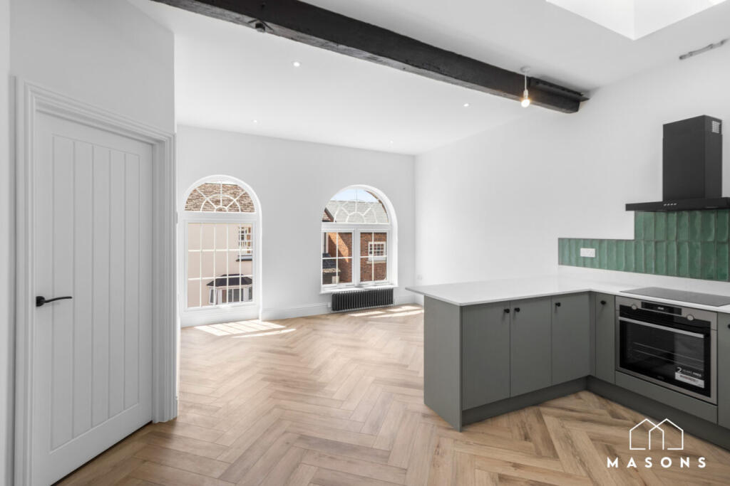 Main image of property: 54 Church Street, Baldock, Hertfordshire, SG7 5AF
