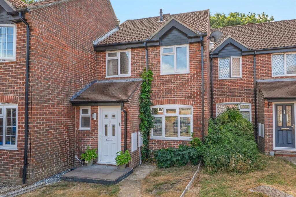 Main image of property: The Hurdles, Titchfield Common