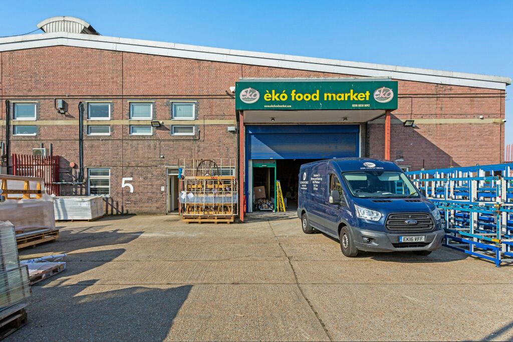 Forest_Real_EstateUnit_5_Meridian_Trading_Estate5.jpg