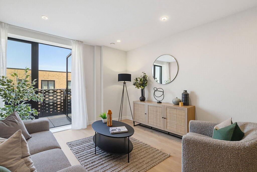 Main image of property: Middle Road, London, W7