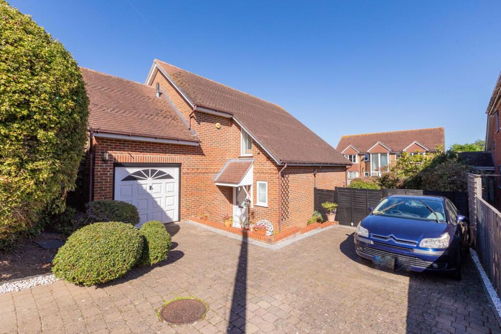 Main image of property: Malvern Road, Maidenhead, SL6