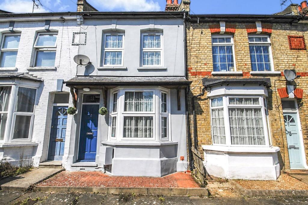 Main image of property: Edward Grove, Barnet, EN4