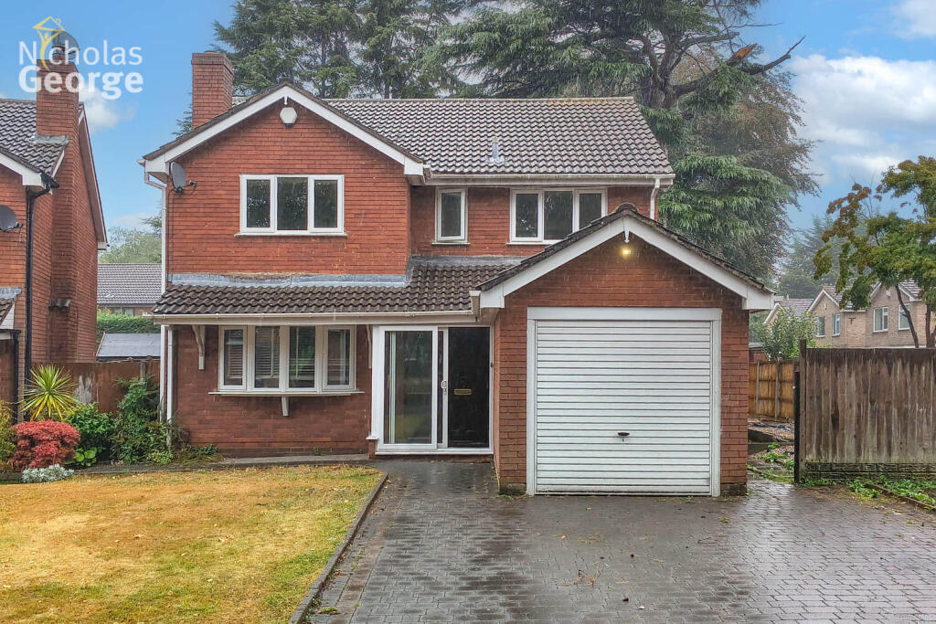 Main image of property: Hayfield Gardens, Moseley, B13 9LE