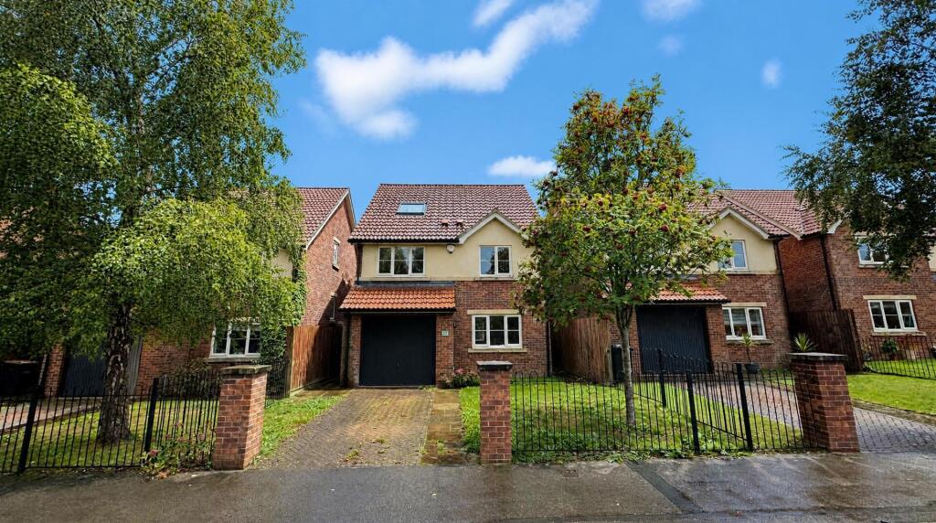 Main image of property: Redfearn Mews, Harrogate