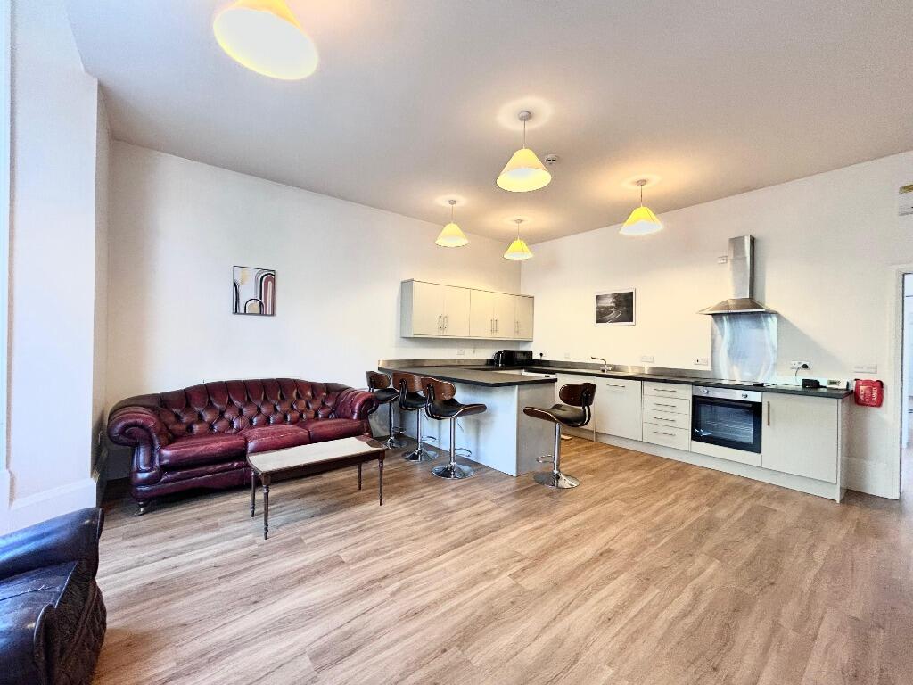 Main image of property: 17-18 Pearson Park, Hull, HU5
