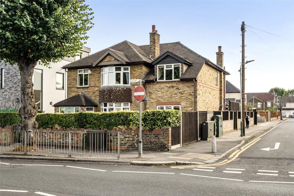 Main image of property: Mawney Road, Romford, RM7