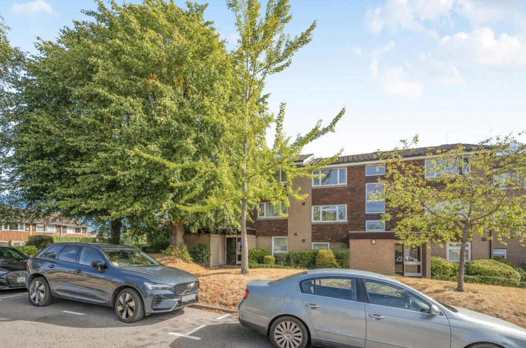 Main image of property: Green Acres, Croydon