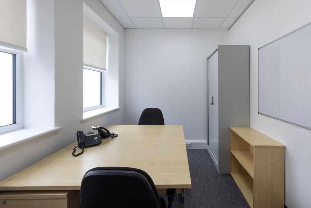 2 Person Office To Rent In Hitchin Hertfordshire