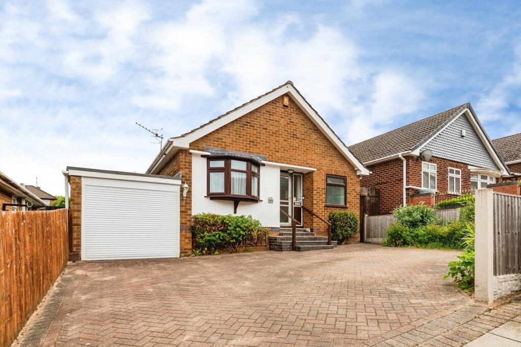 Main image of property: Walsingham Road, Woodthorpe, Nottingham, Nottinghamshire, NG5