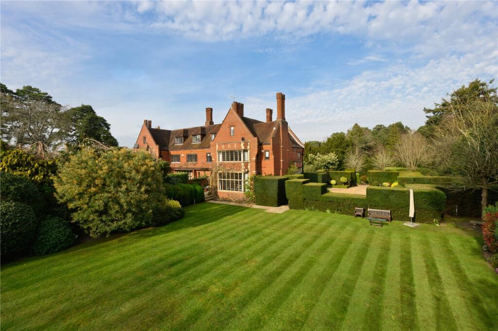 Main image of property: Old Avenue, St George's Hill, Weybridge, Surrey, KT13