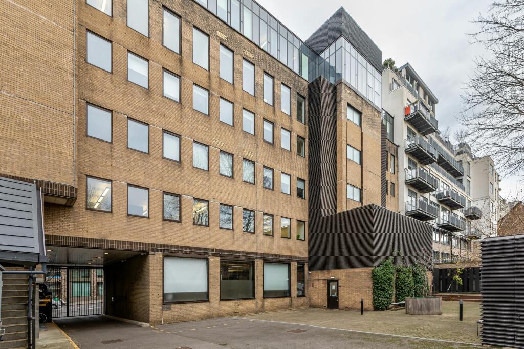 external rear courtyard.jpg