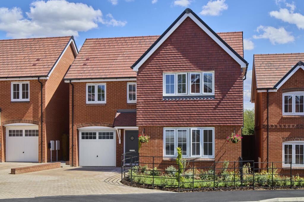 Main image of property: Northaw Road East,
Cuffley,
Hertfordshire,
EN6 4RD