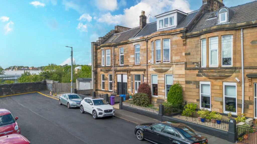 Main image of property: Cathkinview Road, Mount Florida, Glasgow, G42 9EL