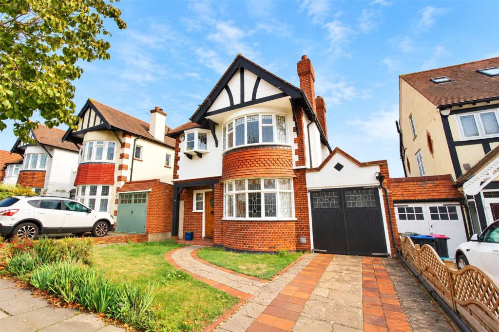 Main image of property: Medway Crescent, Leigh-on-Sea, Essex, SS9
