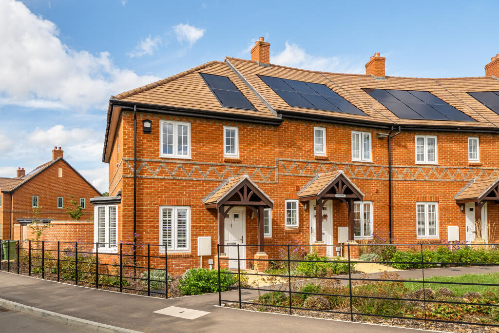 Main image of property: 10 The Linkway, Botley, Southampton