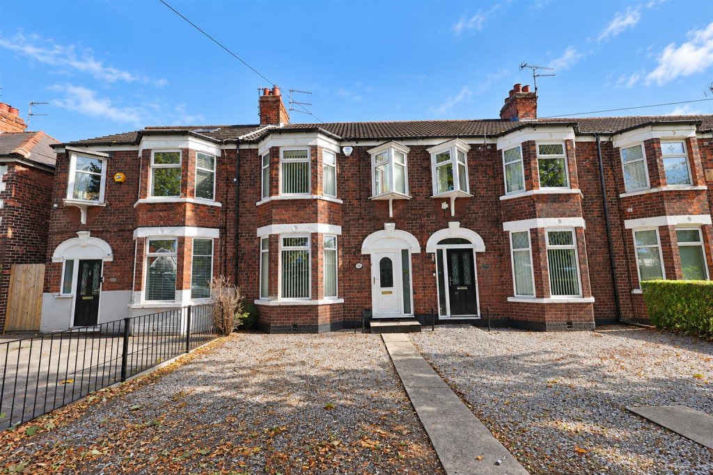 Main image of property: Pickering Road, Hull
