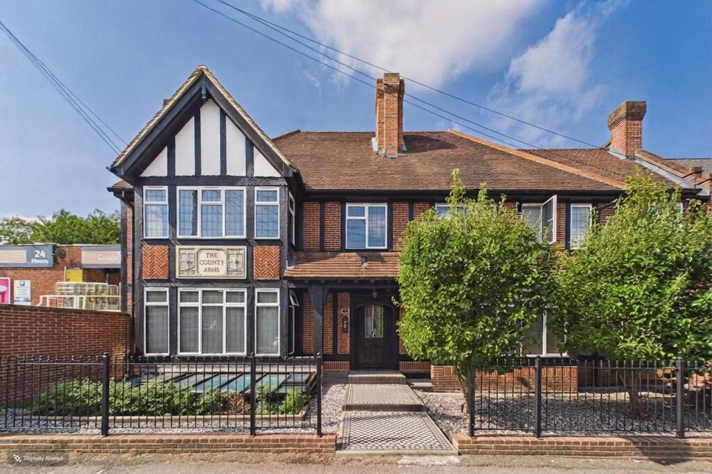 Main image of property: Watlington Street, Reading, Berkshire, RG1