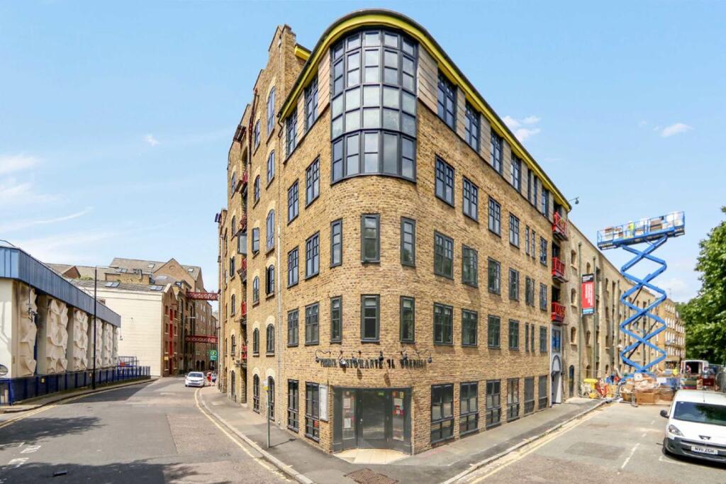 Main image of property: Reardon Path, Wapping