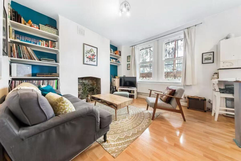 Main image of property: Talgarth Road, Barons Court, London, W14