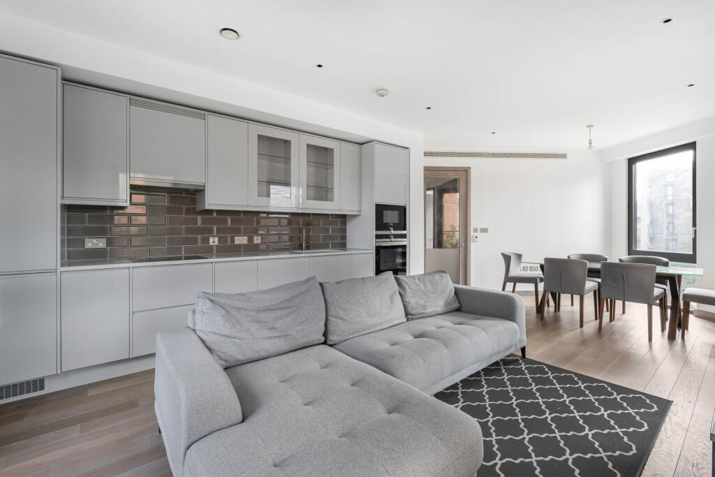 Main image of property: 2 Drapers Yard, London, SW18