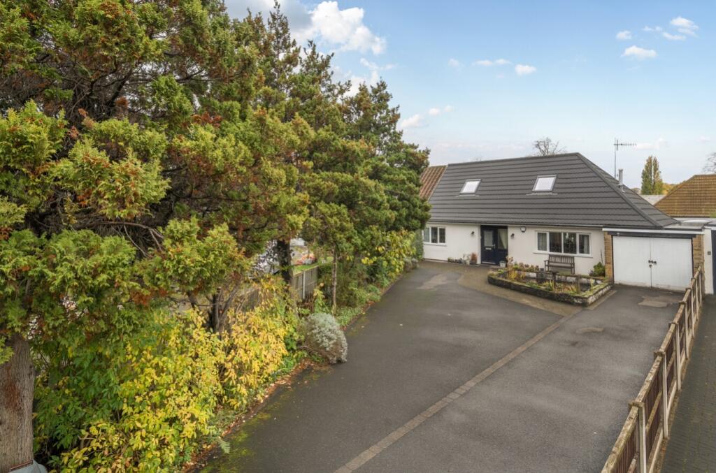 Main image of property: Longore Square, Wollaton, Nottinghamshire, NG8