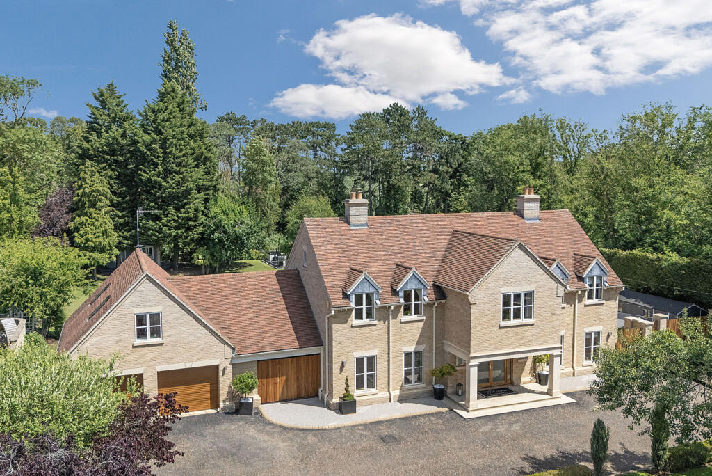 Main image of property: Sawtry Road, Glatton, Huntingdon, Cambridgeshire, PE28