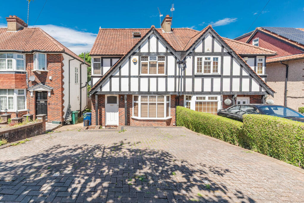 Main image of property: Farm Road, Edgware, Edgware, HA8