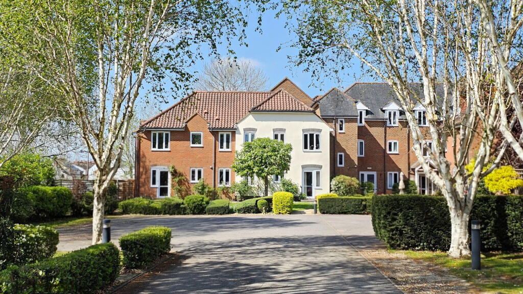 Main image of property: Mallard Court, West Mills, Newbury, RG14 5HL